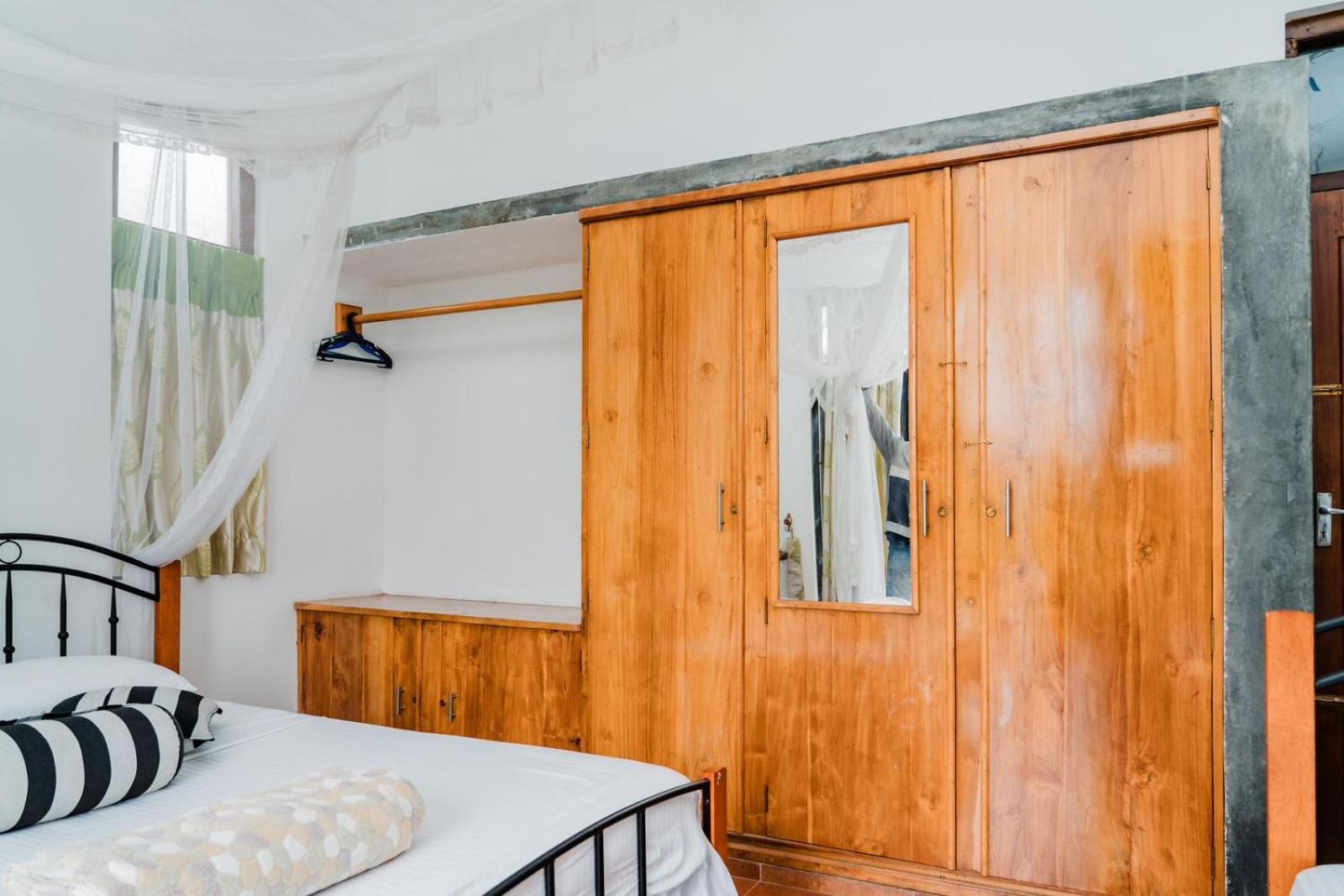 Bed and Breakfast Ella Floating View Екстер'єр фото